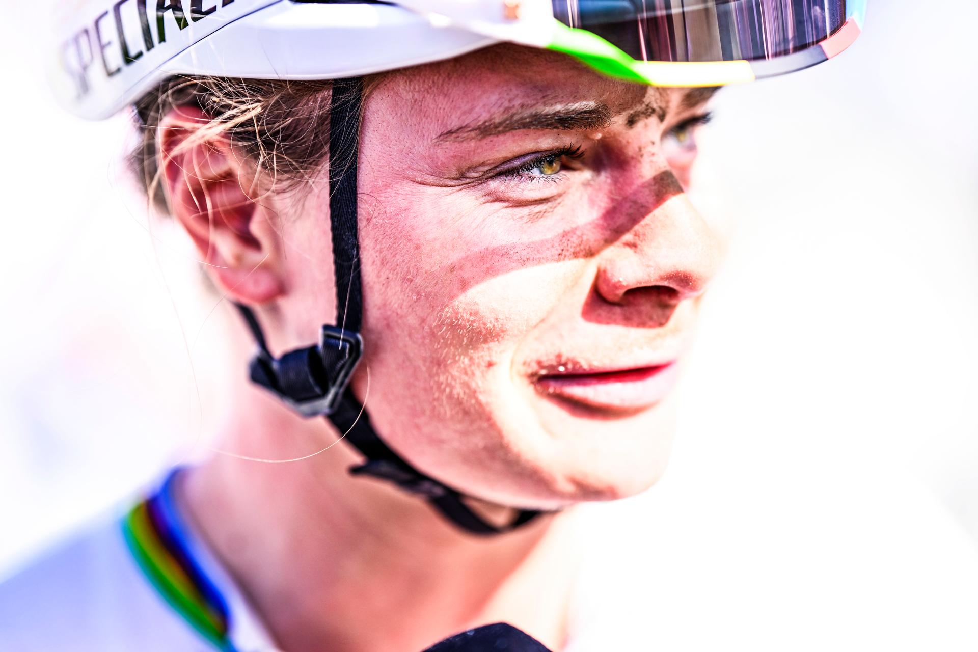 Belgian Lotte Kopecky of SD Worx-Protime looks dejected after the women's race of the 'Paris-Roubaix' one day cycling race, 148,5 km from Denain to Roubaix, France, on Saturday 12 April 2025. BELGA PHOTO JASPER JACOBS