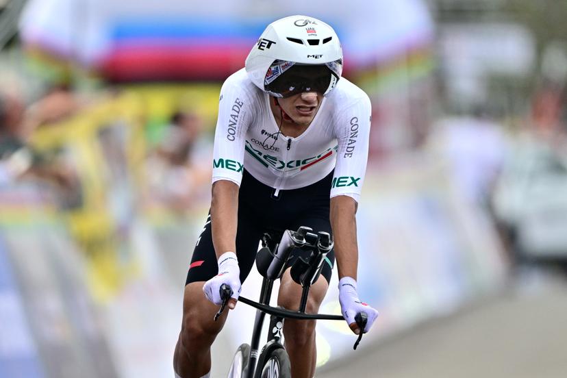 Mexican Isaac del Toro Romero pictured in action during the Men Elite Individual Time Trial race (40,8km) at the cycling road world championships, in Kigali, Rwanda, Sunday 21 September 2025. The 2025 UCI Road World Championships take place from 21 to 28 September in Kigali, Rwanda. BELGA PHOTO DIRK WAEM