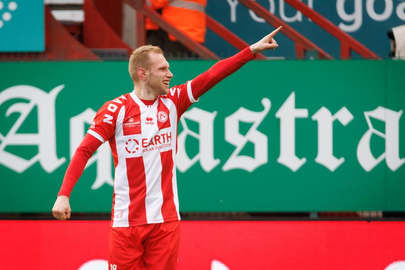 Kortrijk's Jellert Van Landschoot celebrates after scoring during a soccer game between KV Kortrijk and KSC Lokeren, Sunday 01 February 2026 in Kortrijk, on day 23 of the 2025-2026 'Challenger Pro League' 1B second division of the Belgian championship. BELGA PHOTO KURT DESPLENTER
