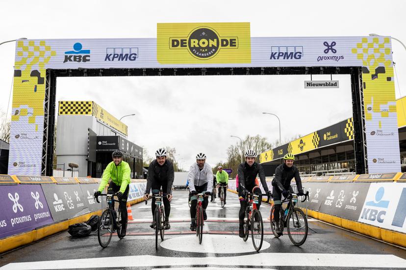 illustration pictured of the riders taken during the 'We Ride Flanders' event for cycling amateurs, along (parts of) the track ahead of the Ronde van Vlaanderen / Tour des Flandres / Tour of Flanders cycling race, Saturday 30 March 2024. BELGA PHOTO DAVID PINTENS