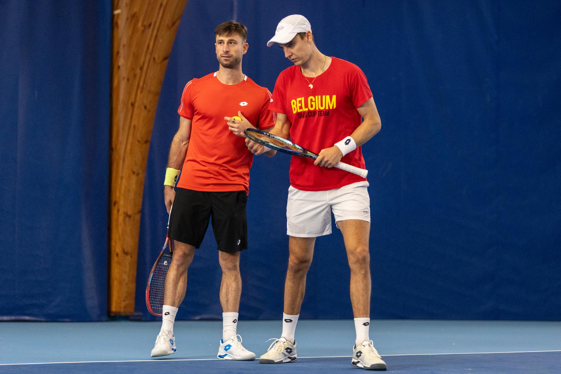 Belgian Sander Gille and Belgian Joran Vliegen pictured during an open training session of the Belgian Davis Cup team ahead of the Davis Cup Finals (November 18-23), in Wilrijk, on Wednesday 12 November 2025. BELGA PHOTO ZENO DRUYTS
