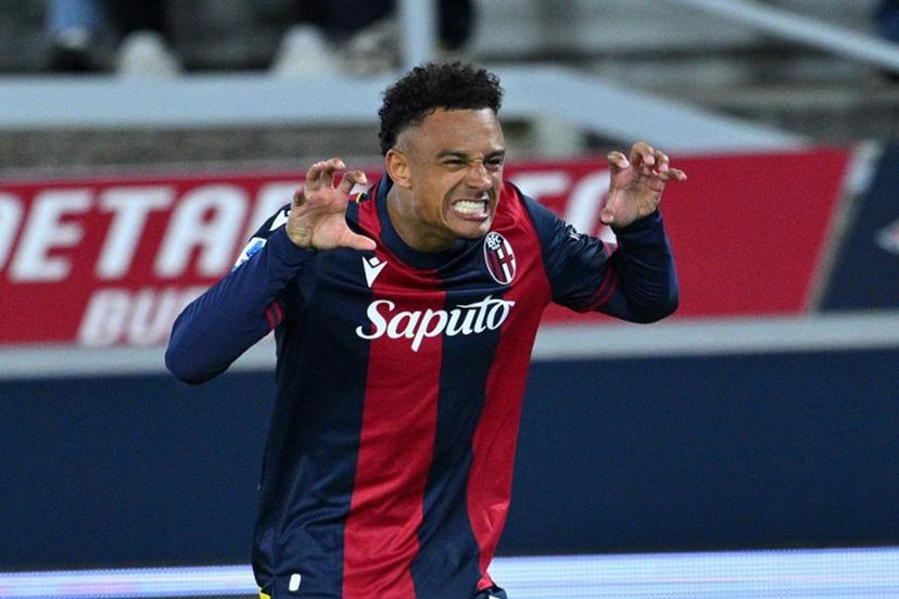 Bologna's Swiss forward #11 Dan Ndoye celebrates after scoring Bologna's first goal during the Italian Serie A football match between Bologna and Napoli at the Renato Dall'Ara stadium in Bologna on April 7, 2025.  Andreas SOLARO / AFP