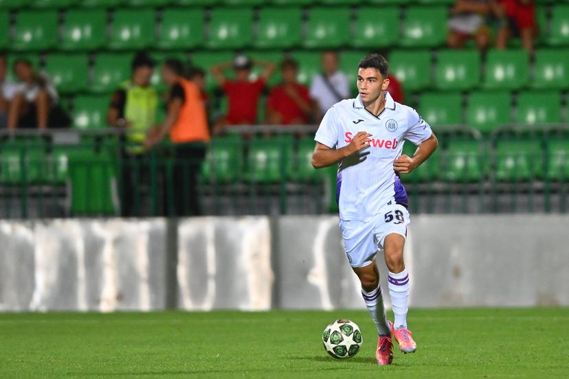 Anderlecht's Yasin Ozcan and pictured during a soccer game between Moldavian FC Sheriff Tiraspol and Belgian RSC Anderlecht, Thursday 14 August 2025 in Chisinau, Moldova, the rerturn leg of the third qualifying round for the UEFA Conference League competition. Anderlecht won the first leg 3-0. BELGA PHOTO ALEX NICODIM