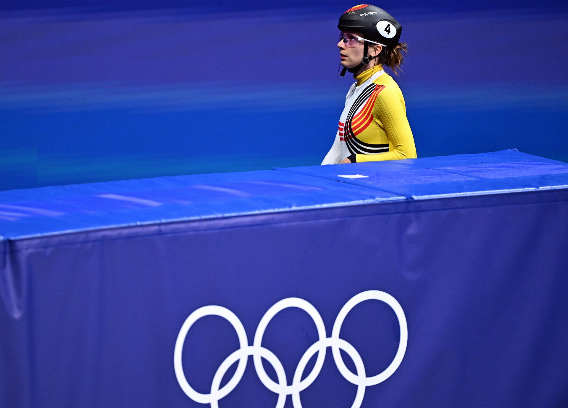 Belgian shorttrack skater Hanne Desmet reacts after the quarterfinals of the women's 500m Short Track Speed Skating, at the Milano Cortina 2026 Olympic Winter Games, on Thursday 12 February 2026 in Milan, Italy. The XXV Winter Olympics take place from 6 to 22 February 2026 in Italy. BELGA PHOTO JASPER JACOBS