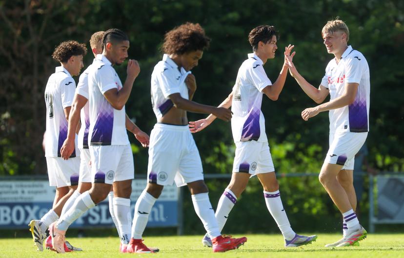Anderlecht's Keisuke Goto celebrates after scoring during a friendly soccer game between Belgian soccer team RSC Anderlecht and Dutch team Dordrecht, during their summer camp in Renesse, the Netherlands on Saturday 12 July 2025. The team is preparing for the upcoming 2025-2026 first division season. BELGA PHOTO VIRGINIE LEFOUR