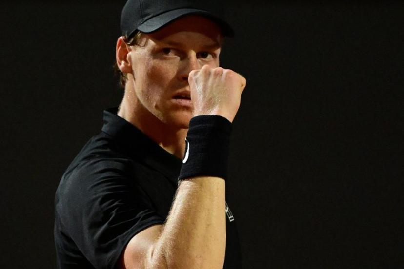 Italy's Jannik Sinner reacts during his match against Argentine's Francisco Cerundolo at the ATP Rome Open tennis tournament at Foro Italico in Rome on May 13, 2025.  Piero CRUCIATTI / AFP