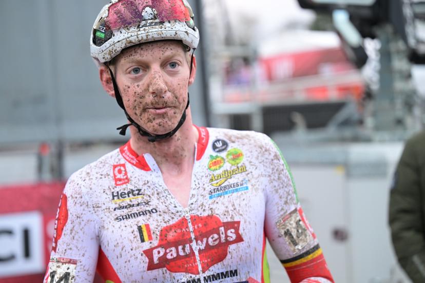 Belgian Michael Vanthourenhout pictured after the men's elite race of the Cyclocross World Cup, in Namur, Sunday 14 December 2025, stage 4 (out of 12) in the World Cup of the 2026-2027 season. BELGA PHOTO DAVID PINTENS