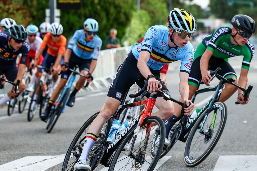 Belgium Leander De Gendt and Belgium Seff Van Kerckhove pictured in action during the Men Junior Road Race at the UEC road European cycling championships, a 103,4 km track in Loriol-sur-Drome, France on Friday 03 October 2025. The European cycling championships Drome-Ardeche takes place from 1 to 5 October, France. BELGA PHOTO DAVID PINTENS