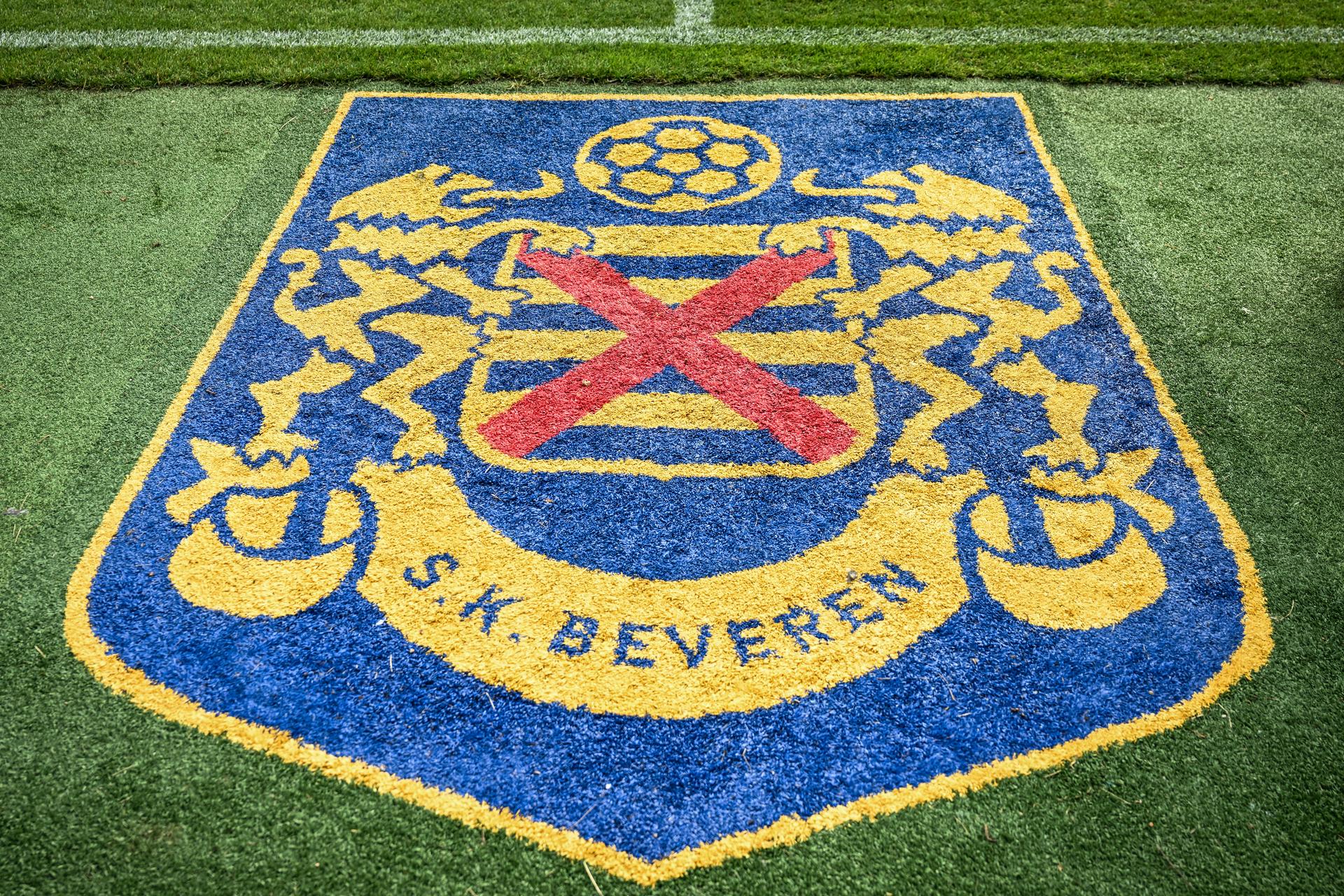 The Beveren club logo pictured before a soccer game between SK Beveren and KSC Lokeren, Sunday 21 September 2025 in Beveren, on day 6 of the 2025-2026 'Challenger Pro League' 1B second division of the Belgian championship. BELGA PHOTO DAVID PINTENS