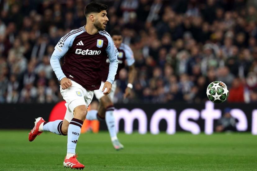 Aston Villa's Spanish midfielder #21 Marco Asensio controls the ball during the UEFA Champions League quarter-final second-leg football match between Aston Villa and Paris Saint-Germain at Villa Park in Birmingham, central England on April 15, 2025.  FRANCK FIFE / AFP