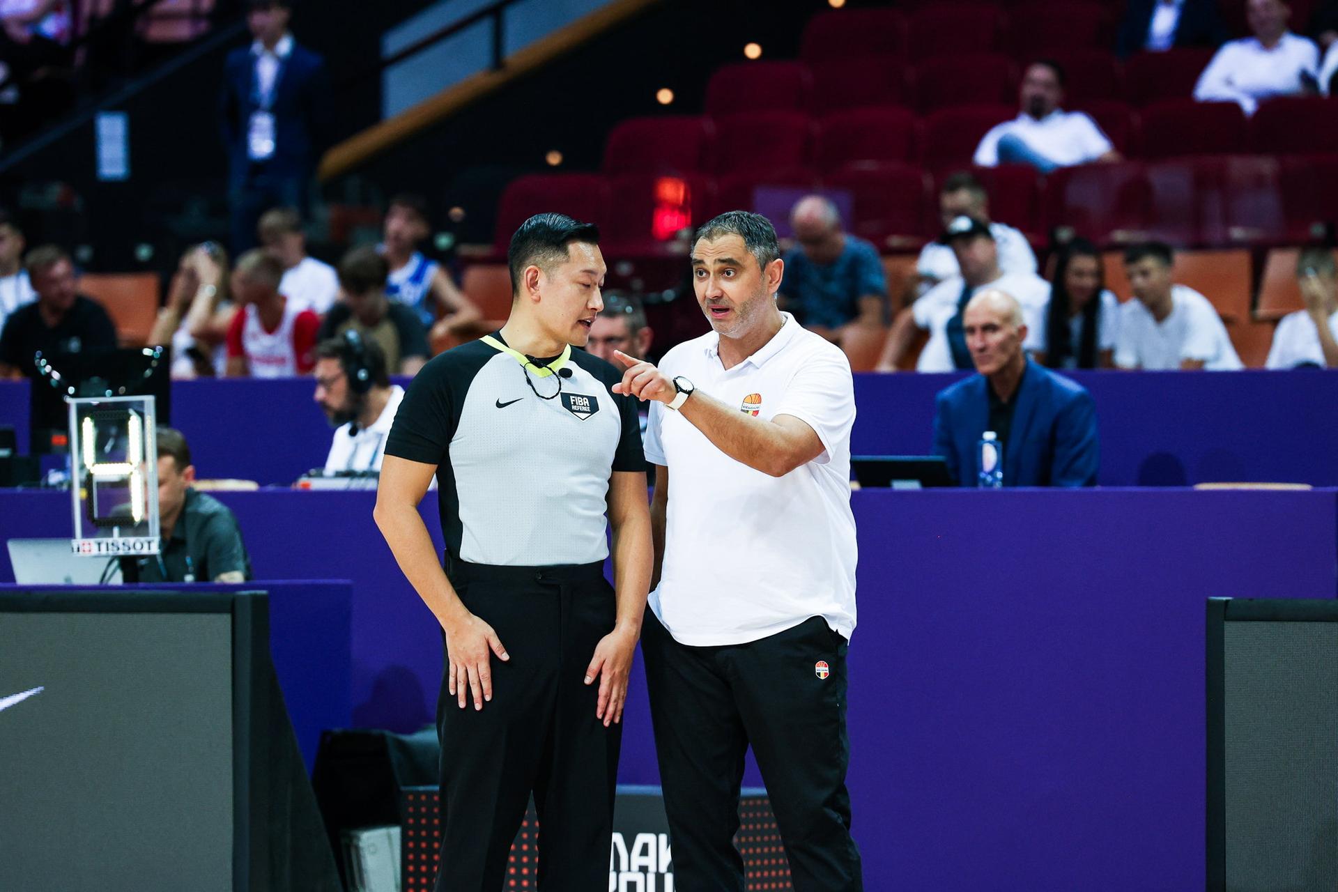 Belgium's head coach Dario Gjergja pictured during a basketball match between Belgium's national team Belgian Lions and France, Thursday 28 August 2025 in Katowice, Poland, the first game of the group stage of the Eurobasket 2025 European championships. BELGA PHOTO MARCIN BULANDA *** BELGIUM ONLY ***