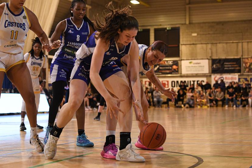 Mechelen's Laura Vilcinskas and Castors' Tereza Vitulova pictured in action during a basketball match between Royal Castors Braine and Kangoeroes Mechelen, Tuesday 22 April 2025, in Braine-l'Alleud, a 3rd leg best-of-3 game in the play-offs finals of the Women's Top Division Belgian basketball competition. BELGA PHOTO JILL DELSAUX