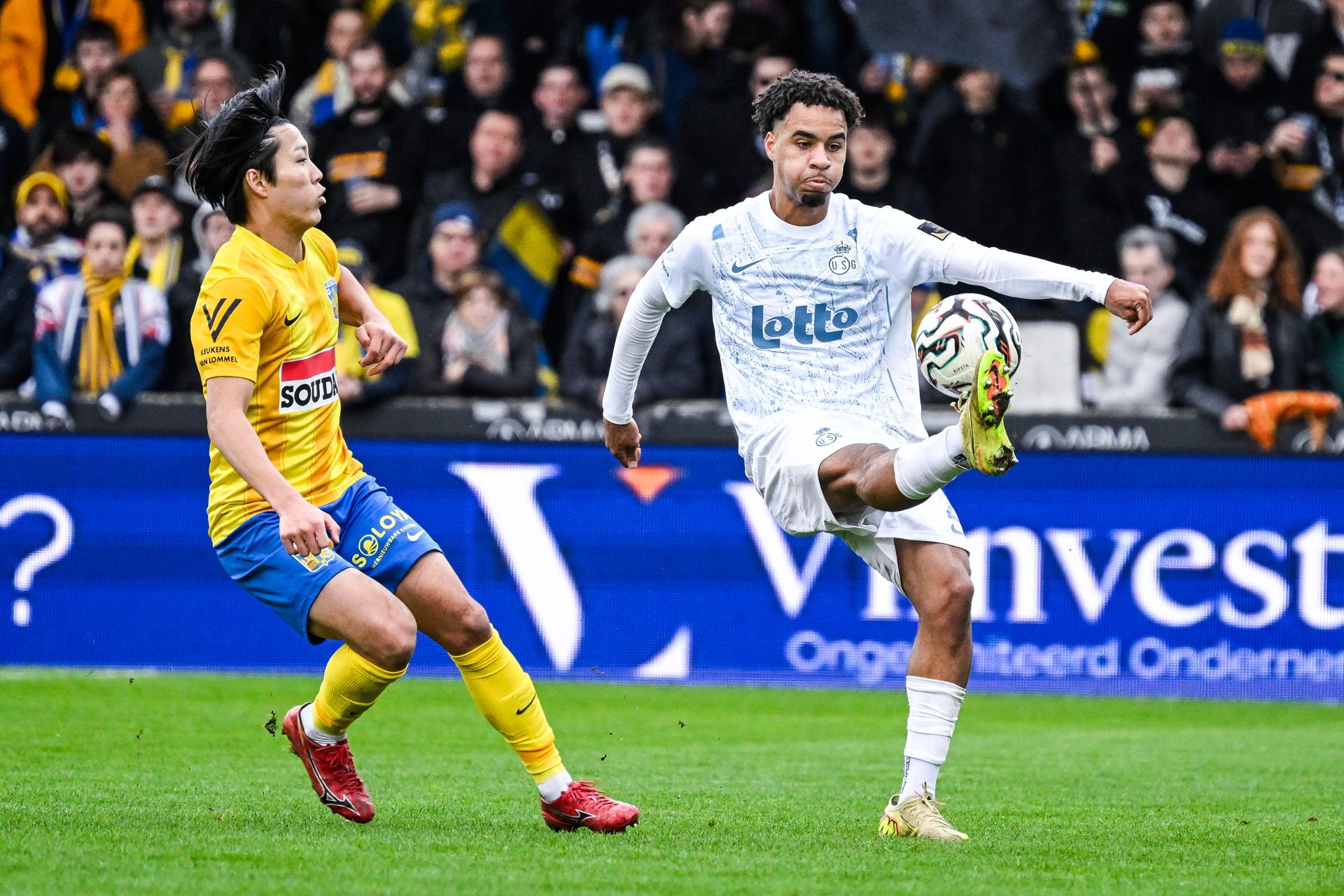 Westerlo's Isa Sakamoto and Union's Marc Giger pictured in action during a soccer match between KVC Westerlo and Royale Union Saint-Gilloise, Sunday 01 March 2026 in Westerlo, on day 27 of the 2025-2026 'Jupiler Pro League' first division of the Belgian championship. BELGA PHOTO TOM GOYVAERTS