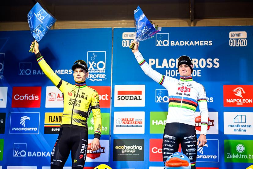 Belgian Wout van Aert and Dutch Mathieu Van Der Poel pictured on the podium after the men elite race of the 'Plage Cross' cyclocross cycling event in Hofstade, stage 4/8 in the 'X20 Badkamers Trofee' competition, Monday 22 December 2025. BELGA PHOTO JASPER JACOBS