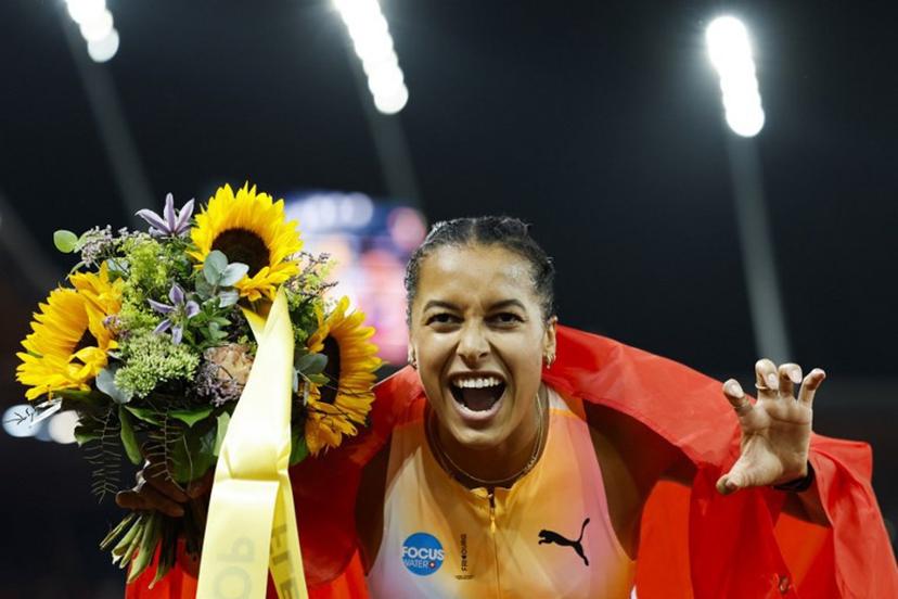 Switzerland's Audrey Werro celebrates after winning the women's 800m during the IAAF Diamond League athletics meeting, at the Letzigrund Stadium, in Zurich on August 27, 2026.  Stefan Wermuth / AFP
