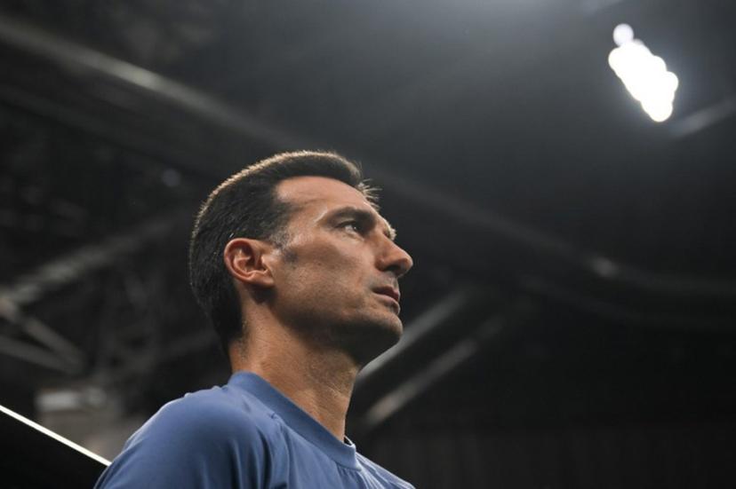 Argentina's head coach Lionel Scaloni stands for the national anthem ahead of the 2026 World Cup football tournament semi-final match between England and Argentina at the Atlanta Stadium in Atlanta on July 15, 2026.   Paul ELLIS / AFP