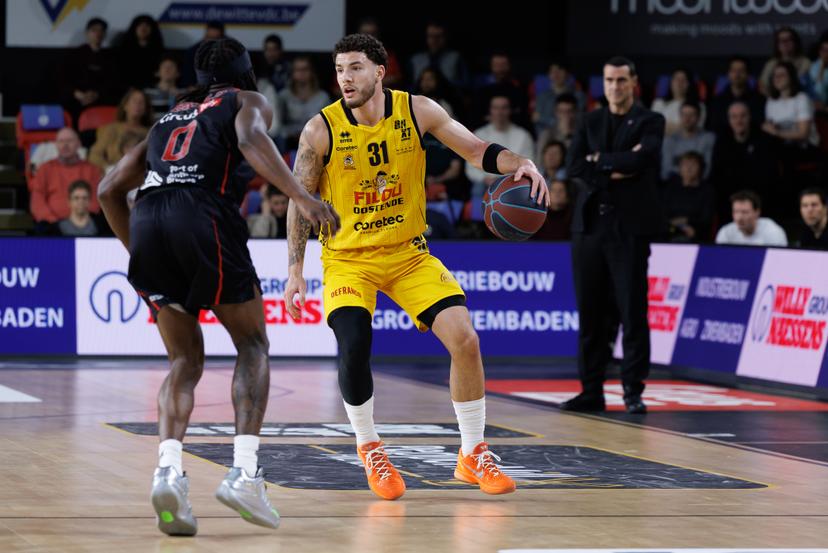 Antwerp's Rasheed Bello and Oostende's Noam Yaacov fight for the ball during a basketball match between BC Oostende and Antwerp Giants, Sunday 15 March 2026, in Oostende, on day 24 of the 'BNXT League' Belgian/ Dutch first division basket championship. BELGA PHOTO KURT DESPLENTER