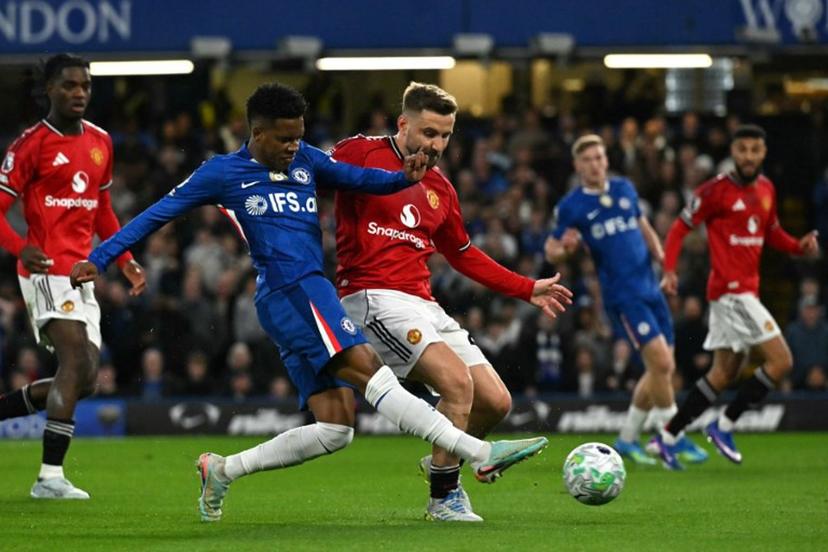 Chelsea's Brazilian midfielder #41 Estevao hurts himself having this shot during the English Premier League football match between Chelsea and Manchester United at Stamford Bridge in London on April 18, 2026.  Glyn KIRK / AFP