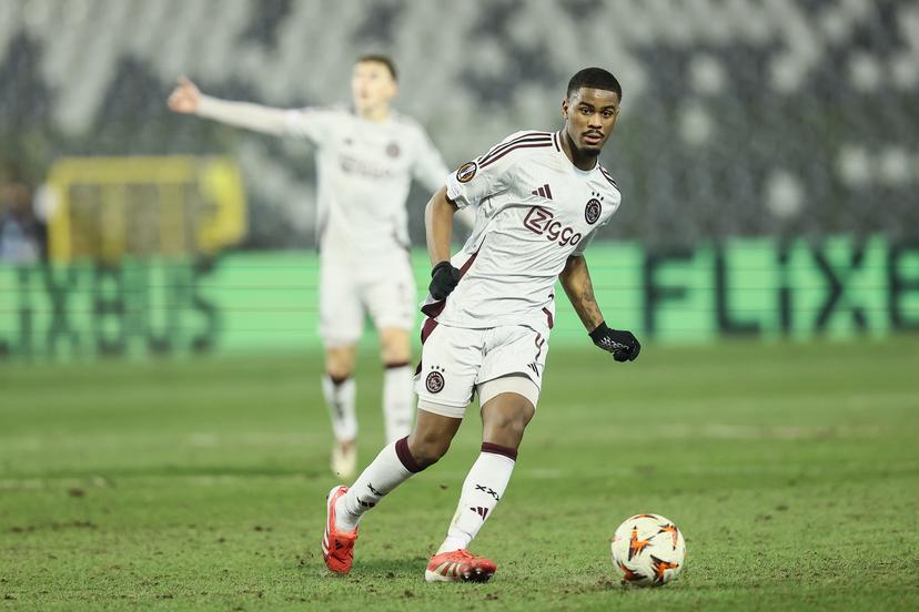 Ajax' Jorrel Hato pictured in action during a soccer game between Belgian Royale Union Saint-Gilloise and Dutch AFC Ajax, on Thursday 13 February 2025 in Brussels, the first leg of the Knockout phase play-offs of the UEFA Europa League competition. BELGA PHOTO BRUNO FAHY