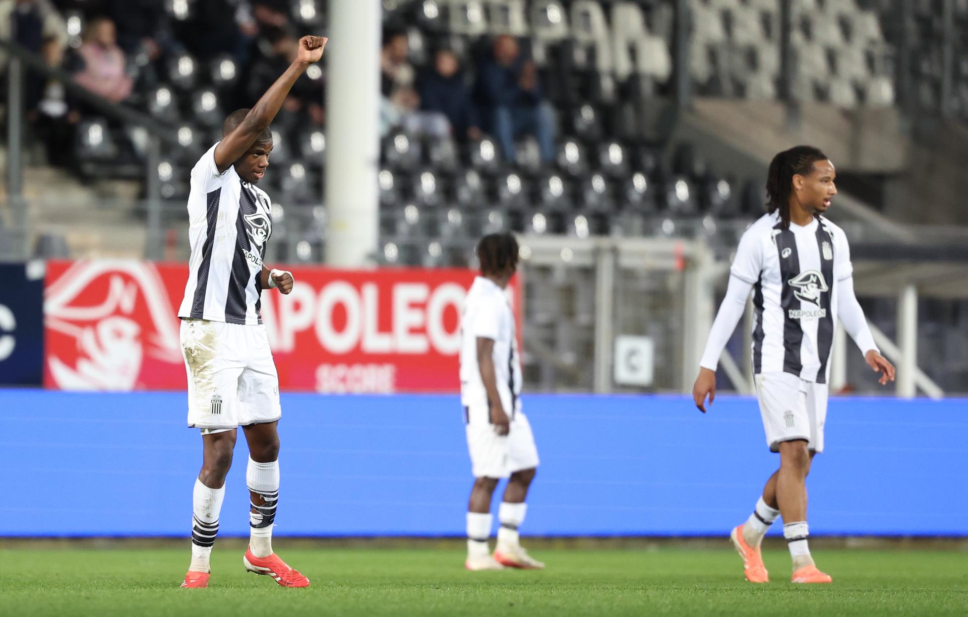 Charleroi's Check Keita celebrates after scoring during a soccer match between Sporting Charleroi and Club Brugge KV, Sunday 01 March 2026 in Charleroi, on day 27 of the 2025-2026 'Jupiler Pro League' first division of the Belgian championship. BELGA PHOTO VIRGINIE LEFOUR