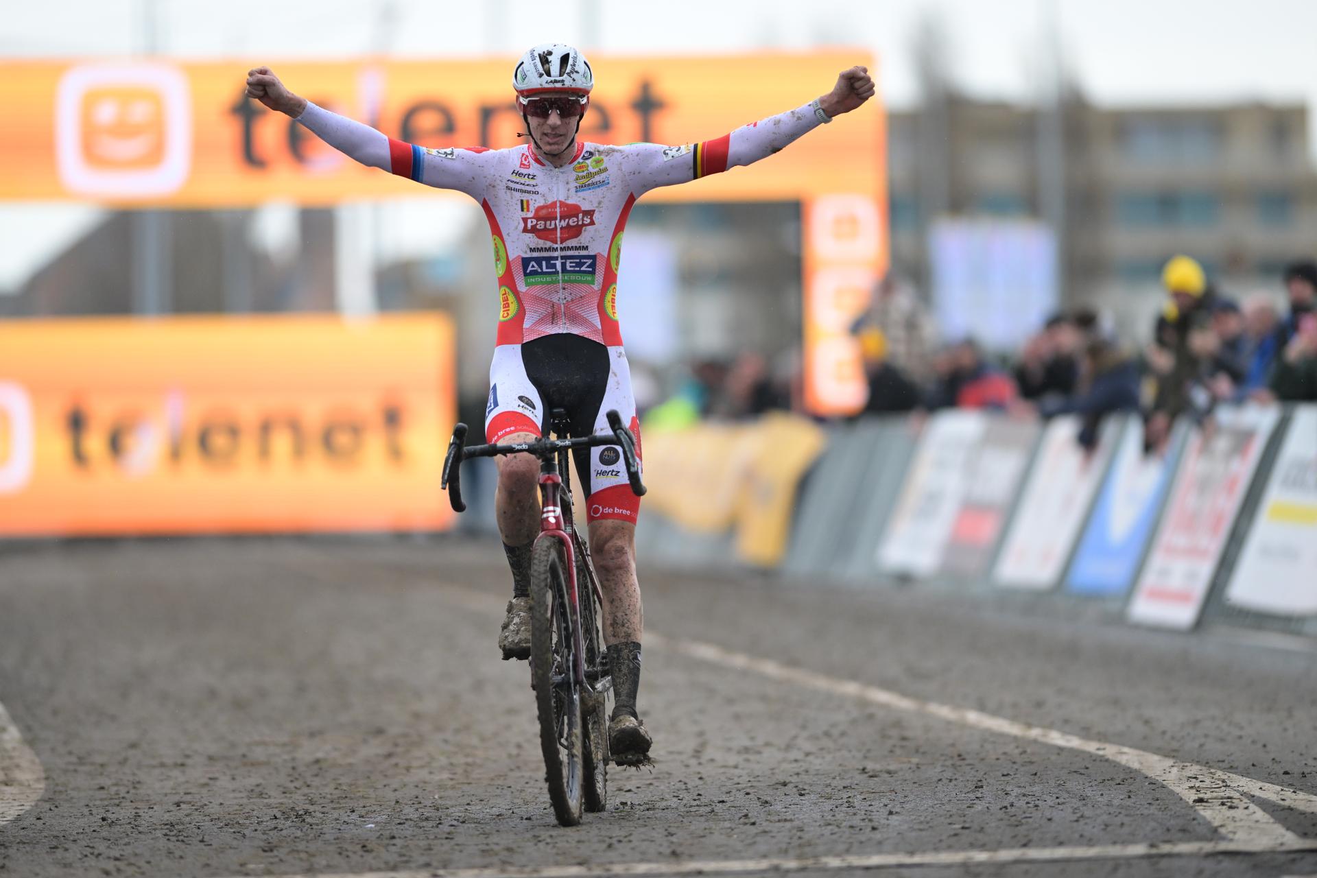 Belgian Michael Vanthourenhout celebrates as he crosses the finish line to win the men elite race of the 'Noordzeecross' cyclocross cycling event in Middelkerke, the last race of the Superprestige competition on Saturday 07 February 2026. BELGA PHOTO DAVID PINTENS