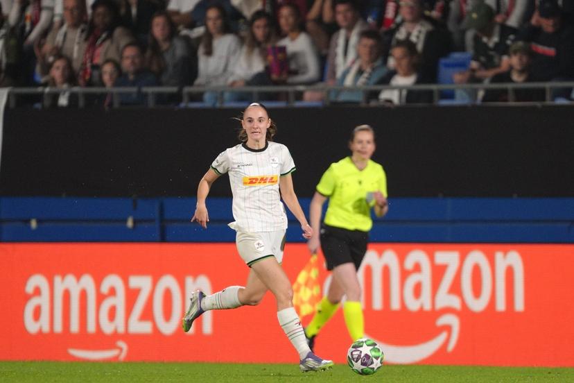 OHL Women's Zenia Mertens pictured in action during a soccer match between Spanish FC Barcelona Femeni and Oud-Heverlee Leuven Women, Wednesday 12 November 2025 in Barcelona, Spain, the third game in the league phase of the UEFA Women's Champions League competition.  BELGA PHOTO JOMA GARCIA I GISBERT