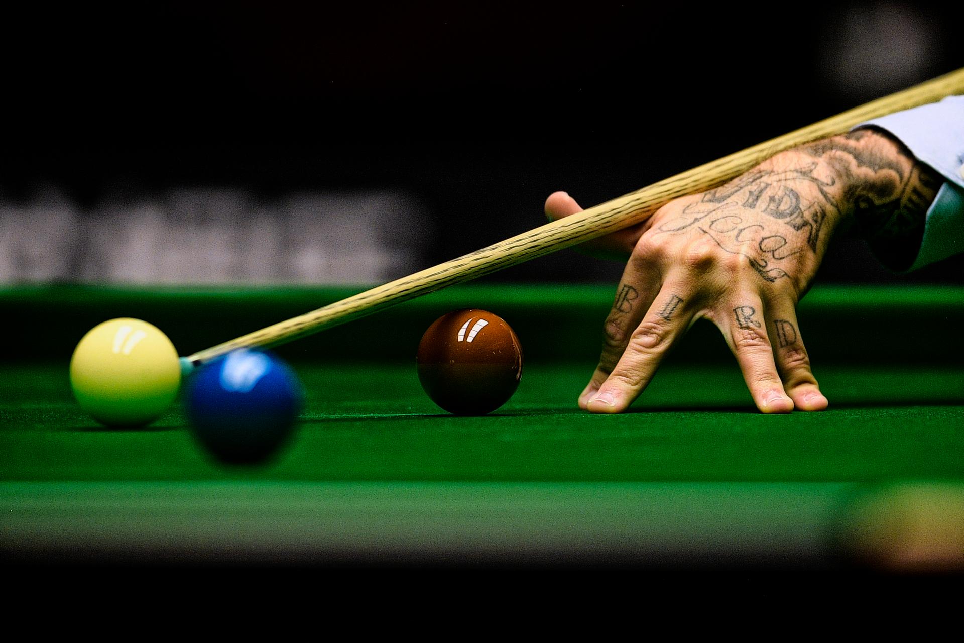Illustration picture shows the hand of Belgian snooker player Luca Brecel during a snooker game between Belgian Luca Brecel and Welsch Daniel Wells, in the first round of the 'European Masters' snooker tournament in Lommel, Monday 01 October 2018. BELGA PHOTO YORICK JANSENS
