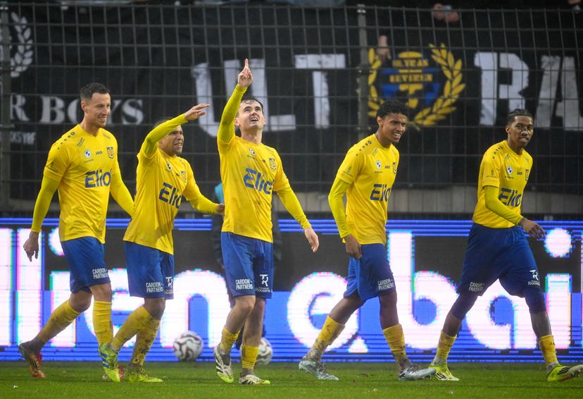 Beveren's Jannes Van Hecke celebrates during a soccer game between Patro Eisden Maasmechelen and SK Beveren, Sunday 22 February 2026 in Maasmechelen, on day 26 of the 2025-2026 'Challenger Pro League' 1B second division of the Belgian championship. BELGA PHOTO JOHN THYS