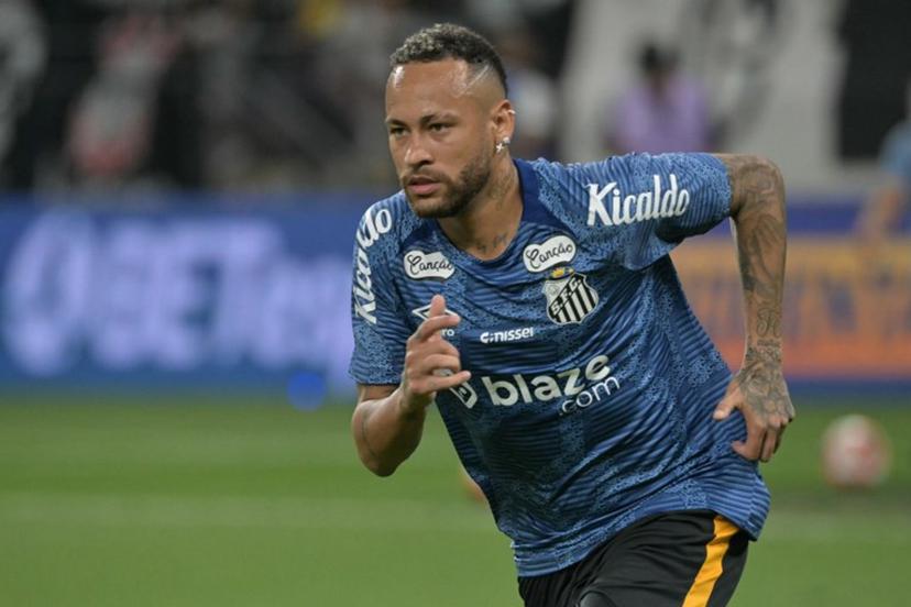 Santos' forward #10 Neymar warms up before the Campeonato Paulista A1 football match between Corinthians and Santos at Arena Corinthians in Sao Paulo on February 12, 2025.  NELSON ALMEIDA / AFP