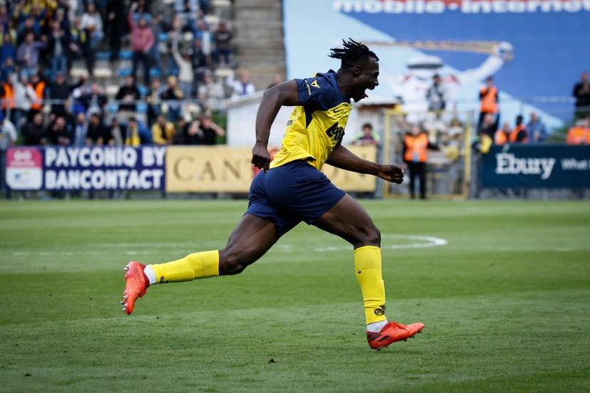Union's Canada forward #12 Promise David celebrates after scoring a goal during the Belgian Pro League champions' play-off football match (day 10 of 10) between Royale Union Saint-Gilloise and KAA Gent, at the Joseph Marien Stadium in Brussels, on May 25, 2025.  Simon Wohlfahrt / AFP