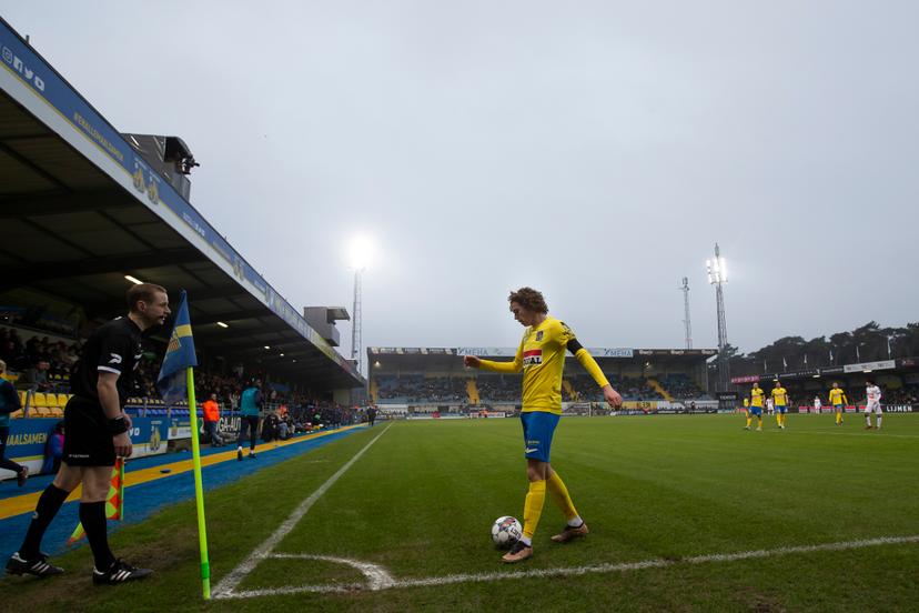 Westerlo's Maxim De Cuyper pictured at 't Kuipje stadium during a soccer match between KVC Westerlo and KAA Gent, Saturday 11 February 2023 in Westerlo, on day 25 of the 2022-2023 'Jupiler Pro League' first division of the Belgian championship. BELGA PHOTO KRISTOF VAN ACCOM