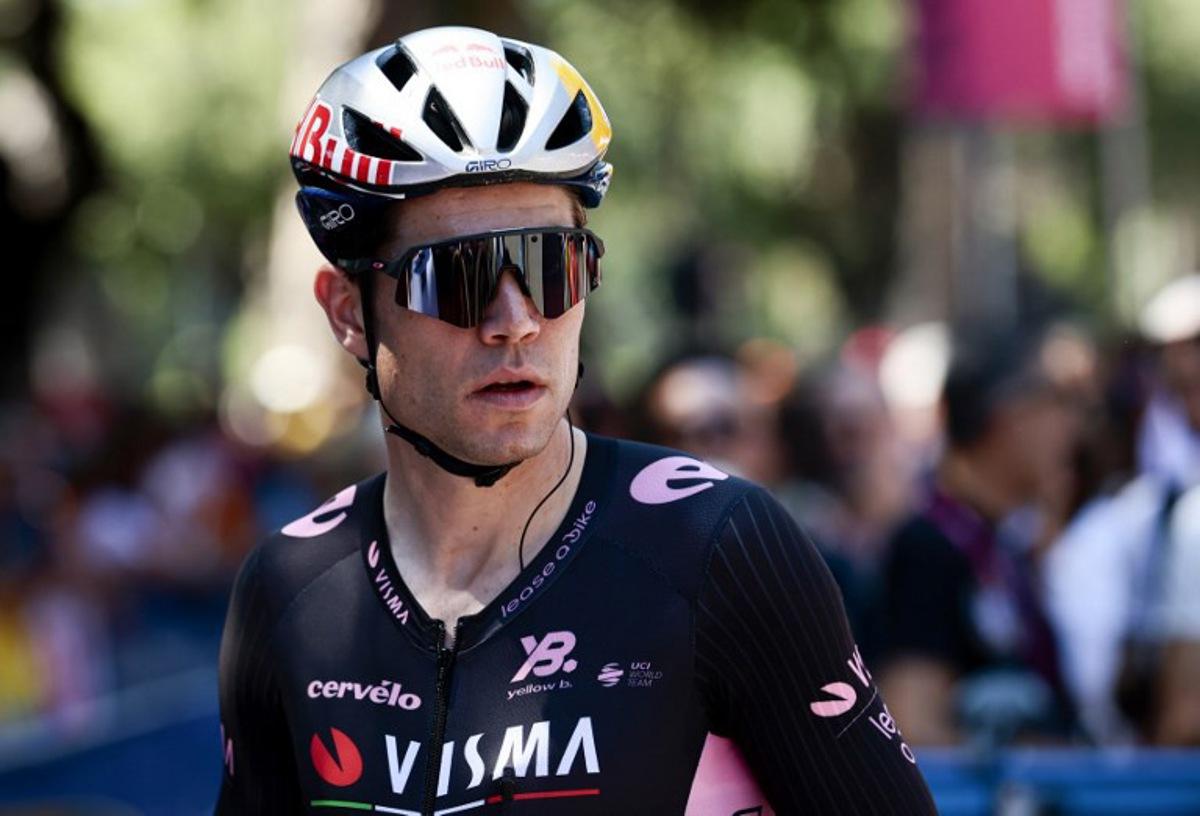 Team Visma-Lease a Bike's Belgian rider Wout Van Aert looks on as he arrives ahead of the 21st stage of the 108th Giro d'Italia cycling race of 143kms from Rome to Rome on June 1, 2025.  Luca Bettini / AFP