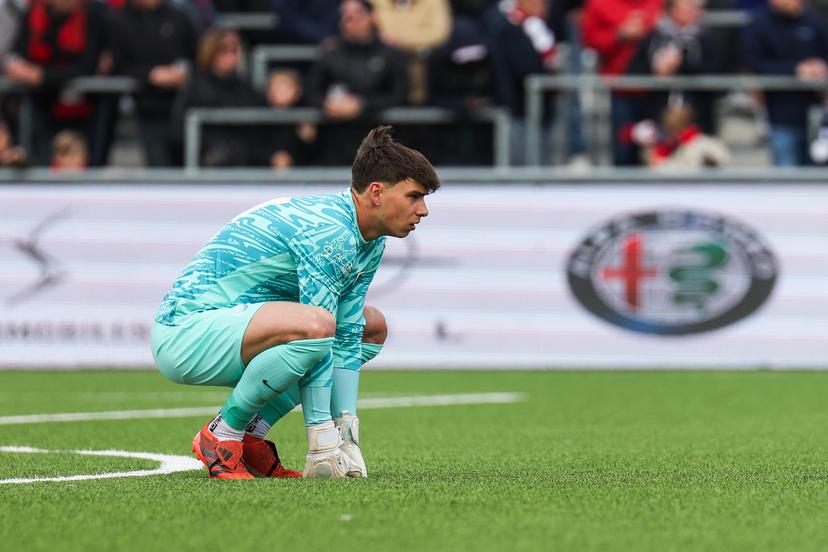 Genk's goalkeeper Brent Stevens pictured during a soccer match between RFC Liege and Jong Genk, Sunday 13 April 2025 in Liege, on day 29 of the 2024-2025 'Challenger Pro League' 1B second division of the Belgian championship. BELGA PHOTO NATACHA FREISEN
