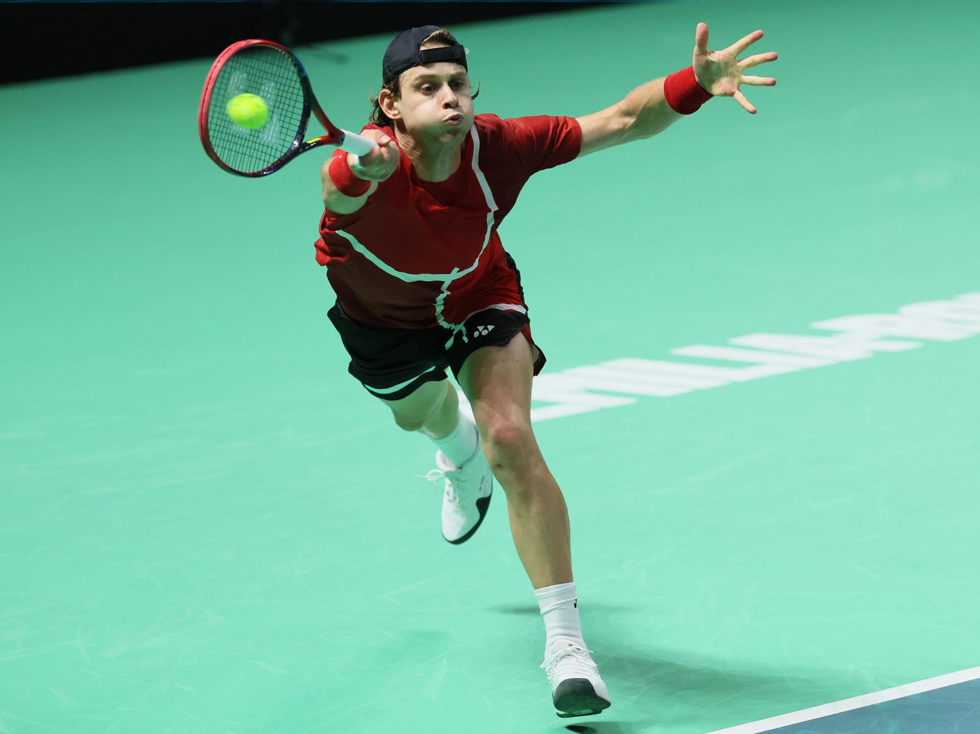 Belgian Zizou Bergs pictured in action during a tennis match against French Rinderknech, the second match of the Davis Cup quarter-finals between Belgium and France, in Bologna, Italy, on Tuesday 18 November 2025. Davis Cup top eight Finals takes place in Bologna from November 18 to 23. BELGA PHOTO BENOIT DOPPAGNE