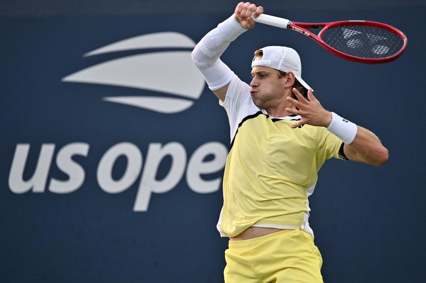Zizou Bergs of Belgium plays against Jasper De Jong of the Netherlands in the men's singles Round 2 of the 2026 US Open Tennis Championship, USTA Billie Jean King National Tennis Center in Flushing Meadow-Corona Park, in the Queens borough of New York, NY, September 3, 2026. (Photo by Anthony Behar/Sipa USA) BELGA PHOTO BENELUX ONLY
