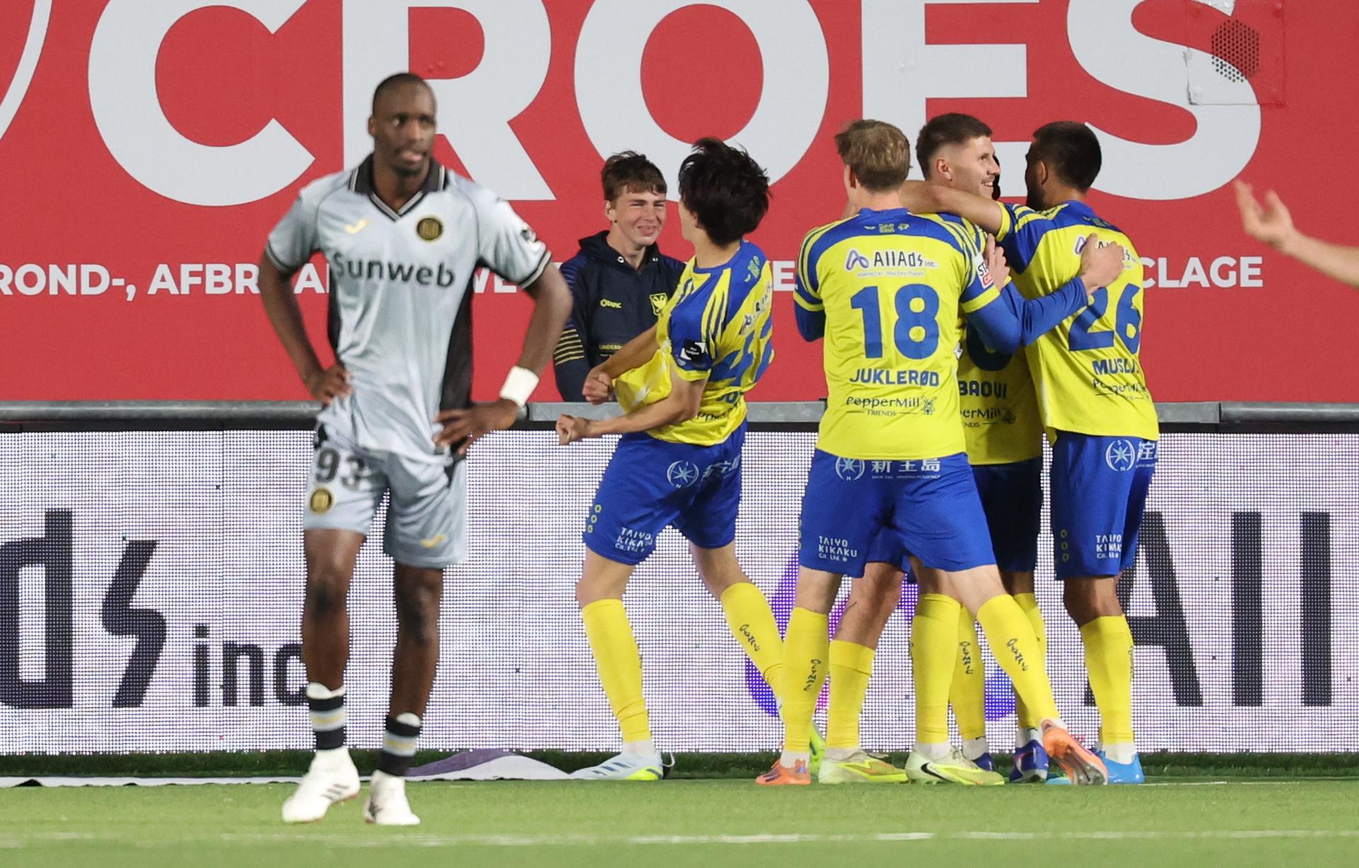 STVV's Keisuke Goto celebrates after scoring during a soccer match between Sint-Truiden VV and RSC Anderlecht, Thursday 23 April 2026 in Sint-Truiden, on the fourth day of the Champion's Play-offs of the 2025-2026 'Jupiler Pro League' first division of the Belgian championship. BELGA PHOTO VIRGINIE LEFOUR