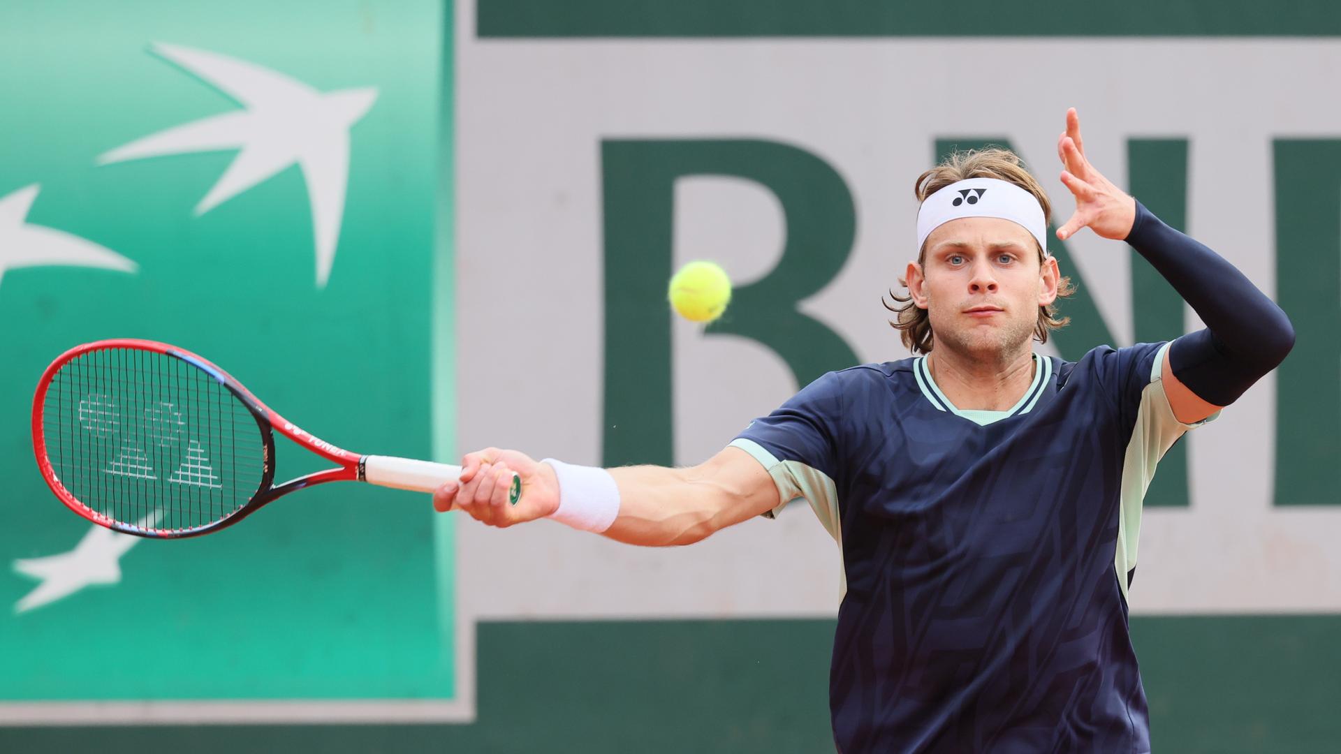 Belgian Zizou Bergs pictured during a doubles tennis match between Belgian-Dutch Pair Bergs-De Jong and Portuguese-French pair Borges-Rinderknech, in the first round of the men's doubles at the Roland Garros Grand Slam tennis tournament, Thursday 29 May 2025 in Paris, France. The 2025 edition of Roland Garros takes place from May 24th to June 8th 2025. BELGA PHOTO BENOIT DOPPAGNE