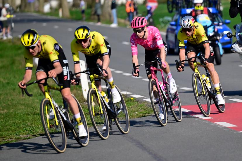 Belgian Tiesj Benoot of Team Visma-Lease a Bike, American Matteo Jorgenson of Team Visma-Lease a Bike,  American Neilson Powless of EF Education-EasyPost and Belgian Wout van Aert of Team Visma-Lease a Bike pictured in action during the men elite race of the 'Dwars Door Vlaanderen' cycling event, 184,2km from Roeselare to Waregem, Wednesday 02 April 2025. BELGA PHOTO DIRK WAEM