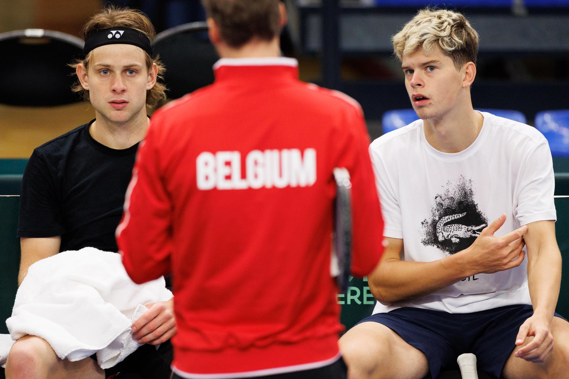 Belgian Zizou Bergs and Belgian Alexander Blockx pictured duringa a training practice ahead of the qualifiers of the Davis Cup World Group tennis meeting between Belgium and Chile, Friday 31 January 2025, in Hasselt. BELGA PHOTO BENOIT DOPPAGNE
