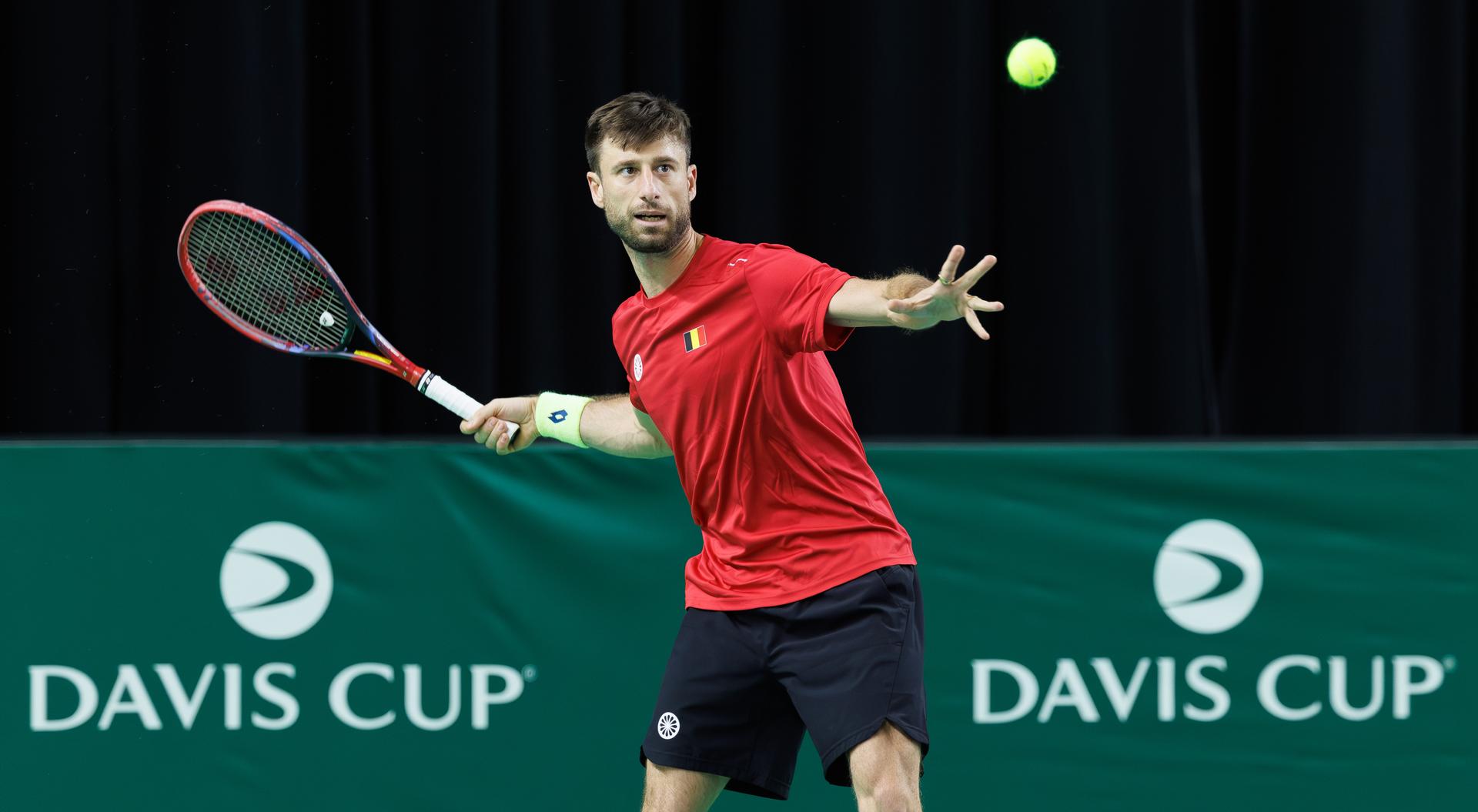 Belgian Sander Gille pictured during a training practice in Bologna, Italy, on Thursday 20 November 2025. Belgium will compete Italy in the semi finals of the Davis Cup top eight Finals, taking place in Bologna from November 18 to 23. BELGA PHOTO BENOIT DOPPAGNE