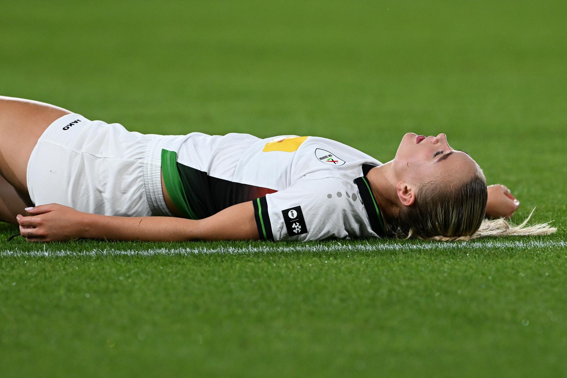 OHL's Isabella Isa Dekker looks dejected during a game between Oud-Heverlee Leuven Women and Poland women team Czarni Sosnowiec,  Wednesday 2 September 2026 in Leuven, a return leg in the third round qualification game in the UEFA Women's Champions League. OHL Women won 1-4 the first leg. BELGA PHOTO JILL DELSAUX