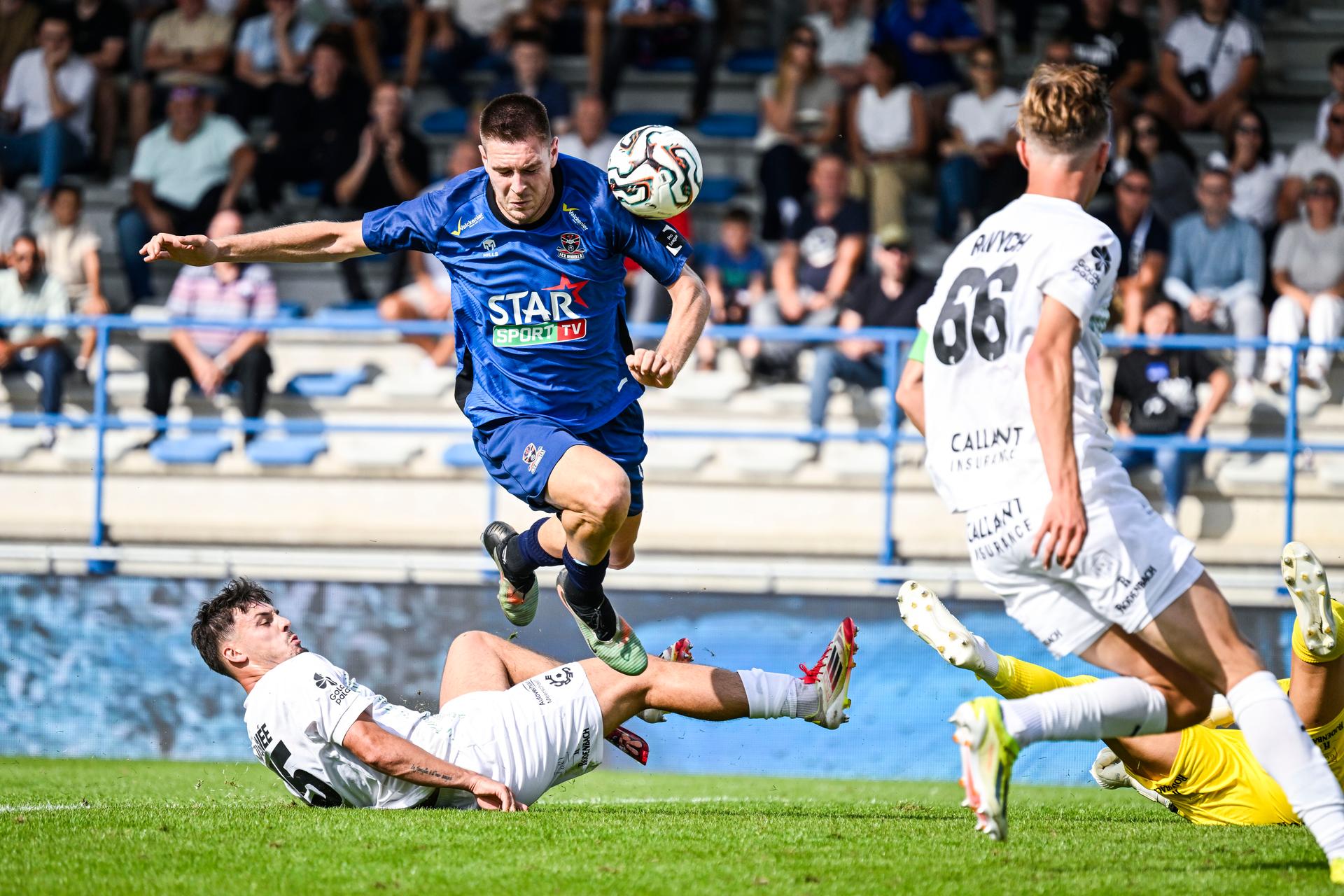 Cercle's Gary Magnee, Dender's Aurelien Scheidler and Cercle's goalkeeper Maxime Delanghe pictured in action during a soccer match between FCV Dender EH and Cercle Brugge, Saturday 26 July 2025 in Denderleeuw, on day 1 of the 2025-2026 'Jupiler Pro League' first division of the Belgian championship. BELGA PHOTO TOM GOYVAERTS