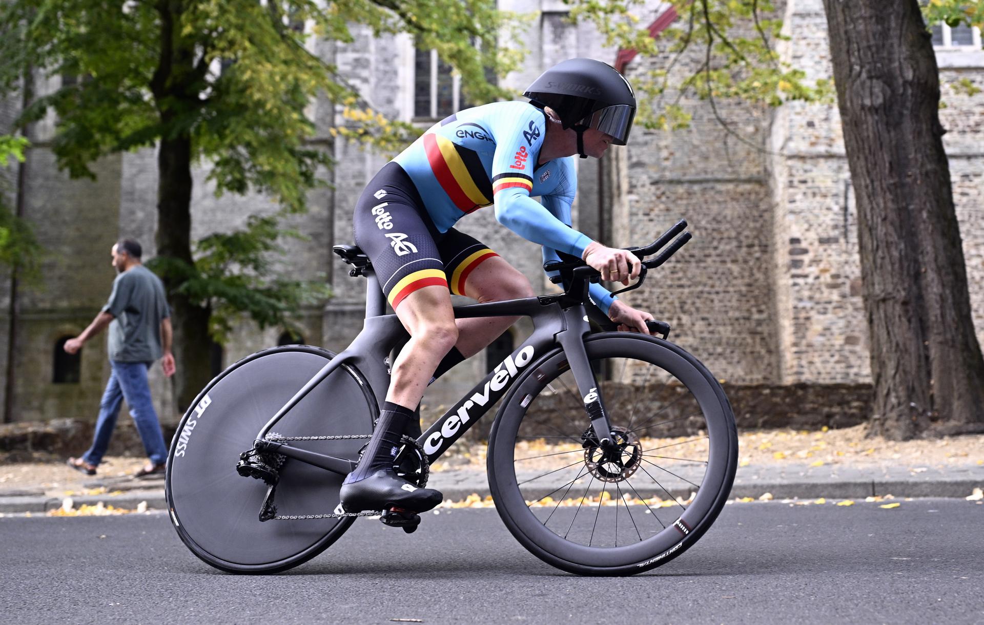 Belgium Ken De Feyter (MC5) pictured in action during the individual time trial at the UCI Para-cycling Road World Championships, Friday 29 August 2025, in Ronse. The UCI Para-Cycling Road World Championships take place from 28 to 31 Augustus in Ronse. BELGA PHOTO JASPER JACOBS
