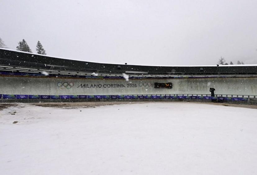 Belgium's Kelly van Petegem takes part in the bobsleigh women's monobob training session at Cortina Sliding Centre during the Milano Cortina 2026 Winter Olympic Games in Cortina d'Ampezzo on February 14, 2026.  Stefano RELLANDINI / AFP