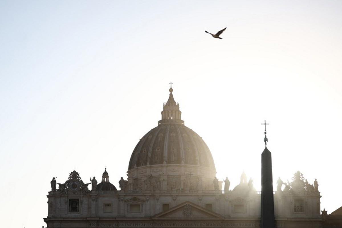 This photograph shows a view of the St Peter's Basilica of the Vatican, a day prior to the Pope's funeral, taken from Rome on April 25, 2025. The Vatican on April 25, 2025, said about 250,000 people paid respects to Pope Francis during a three-day lying in state at St Peter's Basilica ahead of his funeral set for April 26.  HENRY NICHOLLS / AFP