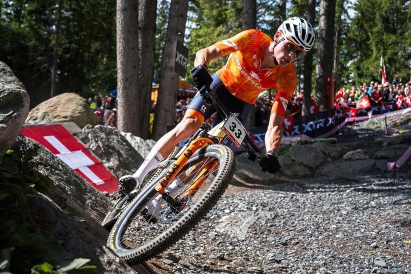 Netherlands' Mathieu van der Poel competes during the Men's elite Cross-country Olympic race as part of the 2025 UCI Mountain Bike World Championships in Crans-Montana on September 14, 2025.  Fabrice COFFRINI / AFP