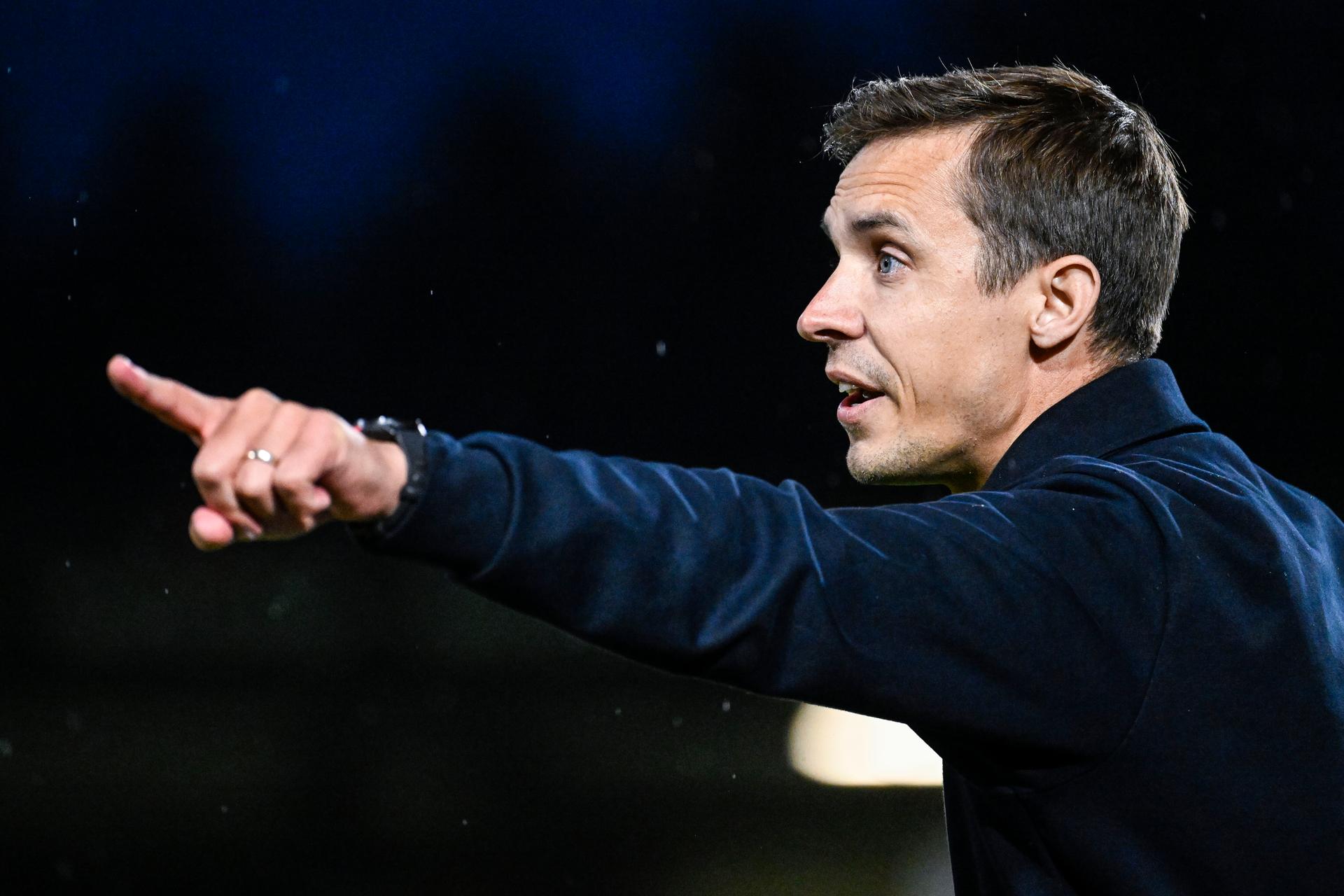 OHL's head coach David Hubert pictured during a soccer match between KVC Westerlo and Oud-Heverlee Leuven, Sunday 05 October 2025 in Westerlo, on day 10 of the 2025-2026 'Jupiler Pro League' first division of the Belgian championship. BELGA PHOTO TOM GOYVAERTS