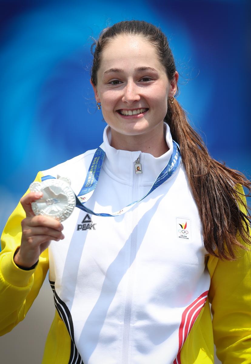 Belgian Fran Vanhoutte poses for the photographer with his silver medal after the podium of speed skating competition during the World Games 2025, in Chenghdu, China, on Tuesday 12 August 2025. This year, the World Games take place from 07 to 17 augustus. BELGA PHOTO VIRGINIE LEFOUR