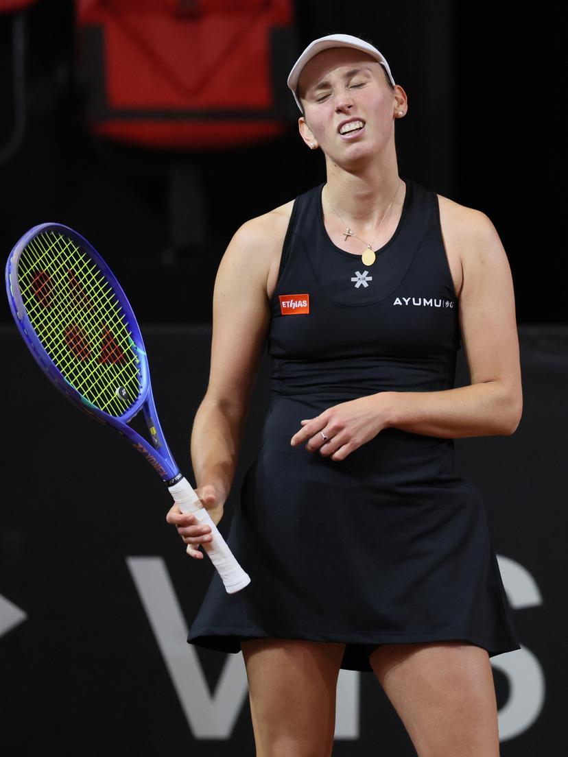 Belgian Elise Mertens reacts during the second game between Belgian Mertens (WTA 20) and US' Kessler (WTA 48) on the first day of tennis matches between Belgium and USA, in the qualifiers of the Billie Jean King Cup tennis, in Oostende, Belgium, on Friday 10 April 2026. The meeting takes place on 10 and 11th April. PHOTO BENOIT DOPPAGNE
