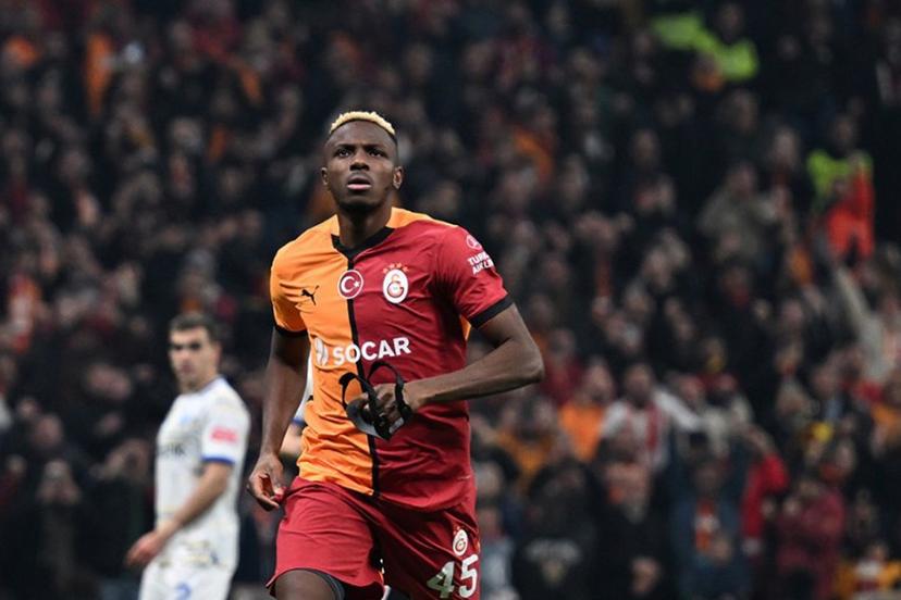 Galatasaray's Nigerian forward #45 Victor Osimhen  celebrates  after scoring his team's third goal during the UEFA Europa League, league phase matchday 7 football match between Galatasaray SK and FC Dynamo Kyiv at the Ali Sami Yen Spor Kompleksi in Istanbul on January 21, 2025.  Ozan KOSE / AFP